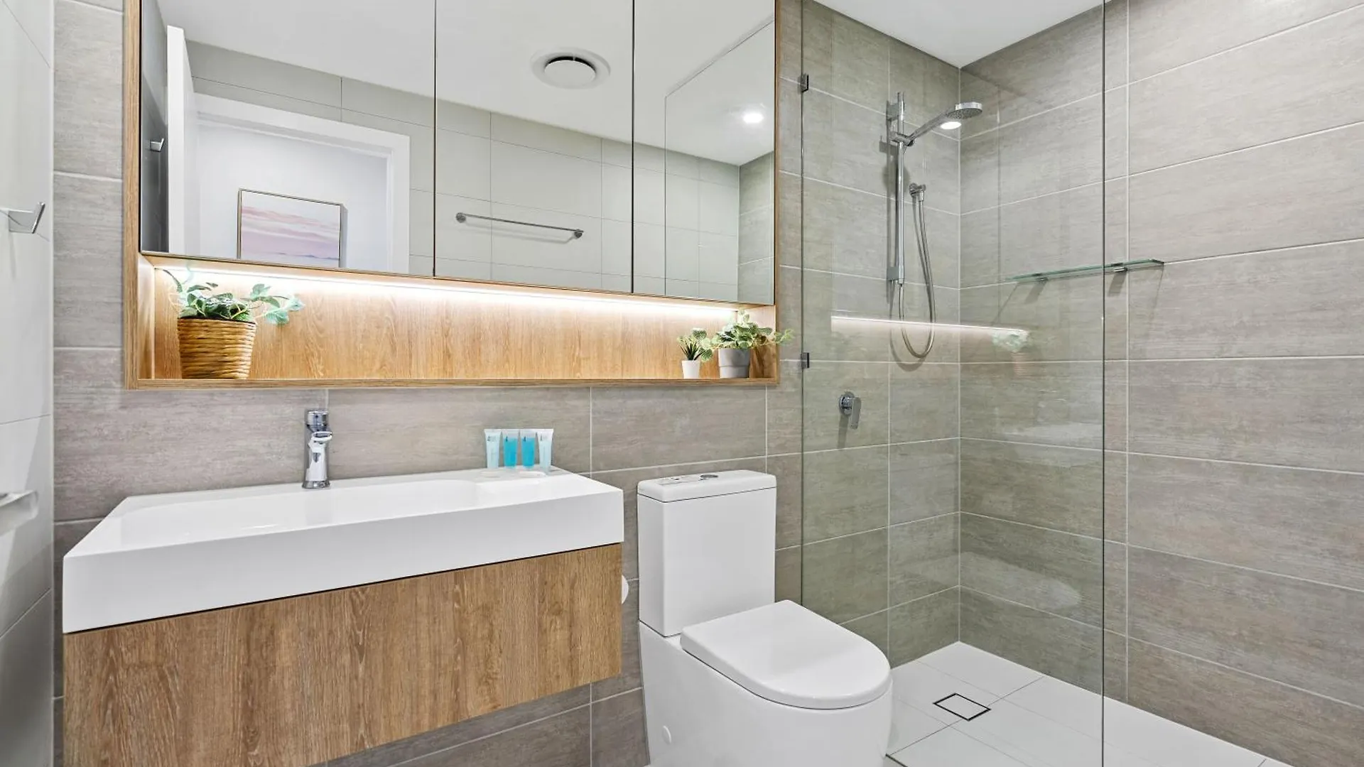 Casino Private Apartments - Qstay Gold Coast