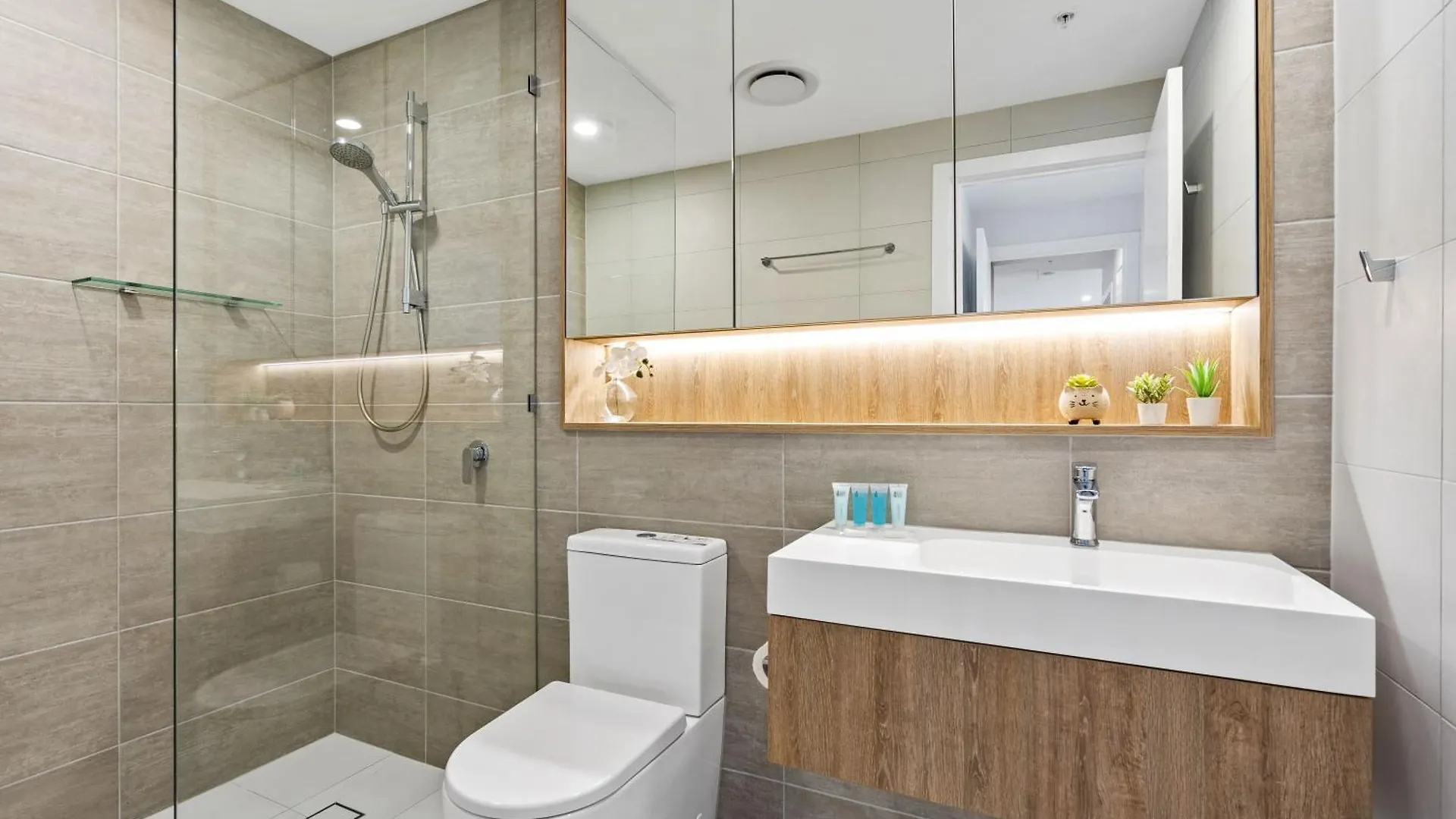 Casino Private Apartments - Qstay Gold Coast 0*,  Australia